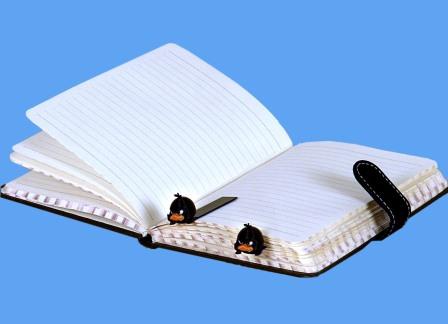 بوك مارك مجسم-  كتكوت اسود